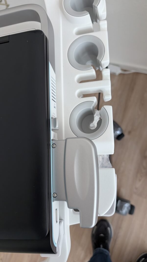 Versana Active™  Laptop-Farbultraschallsystem Demosystem – Bild 3